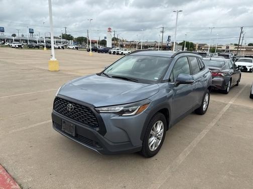 2022 Toyota Corolla Cross LE