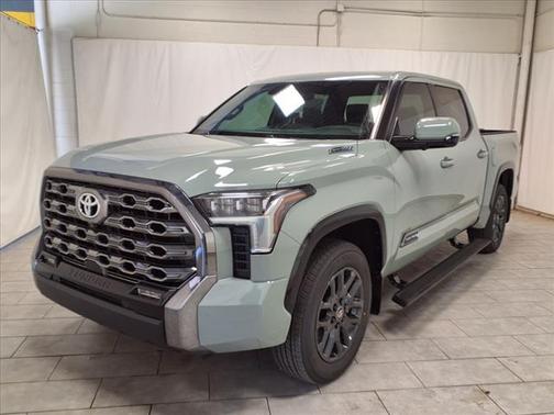2025 Toyota Tundra Hybrid Platinum
