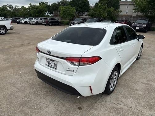 2024 Toyota Corolla Hybrid LE
