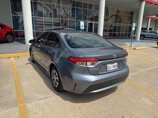 2022 Toyota Corolla Hybrid LE