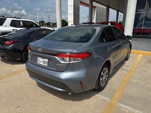 2022 Toyota Corolla Hybrid LE