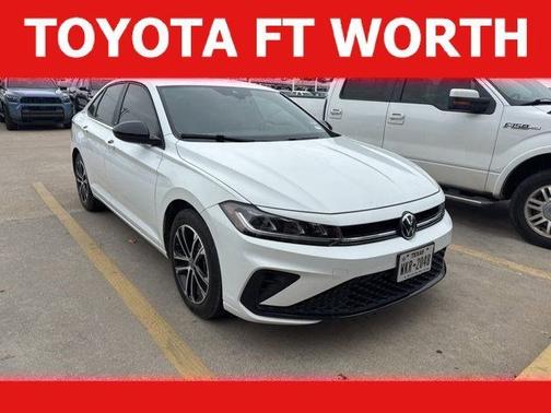 Pure White 2025 Volkswagen Jetta 1.5T Sport