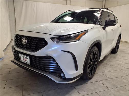2023 Toyota Highlander XSE