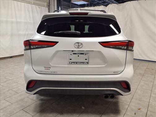 2023 Toyota Highlander XSE