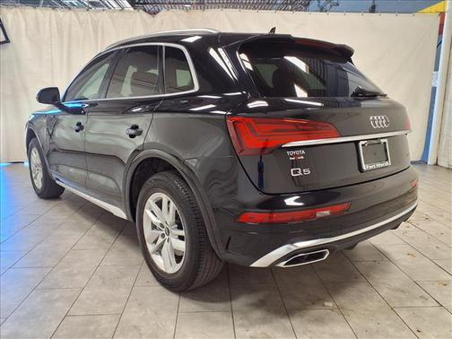 2023 Audi Q5 45 S line Premium