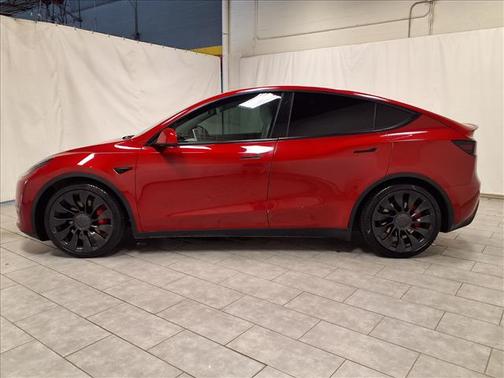 Red Multi-Coat 2022 Tesla Model Y Performance Dual Motor All-Wheel Drive