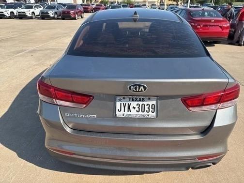 2018 Kia Optima LX