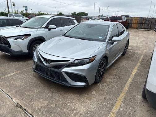 Celestial Silver Metallic 2023 Toyota Camry SE