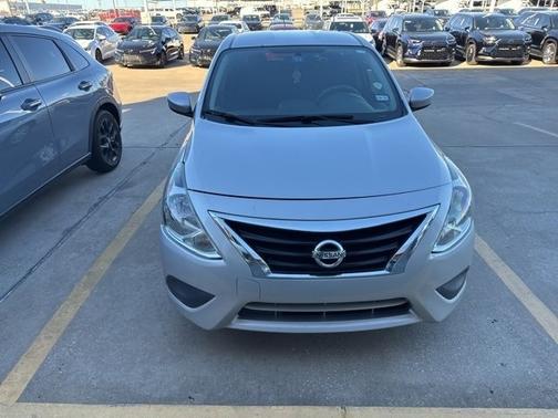 2018 Nissan Versa 1.6 SV