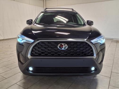 2025 Toyota Corolla Cross XLE