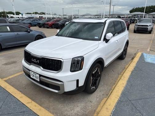 Glacial White Pearl 2023 Kia Telluride EX