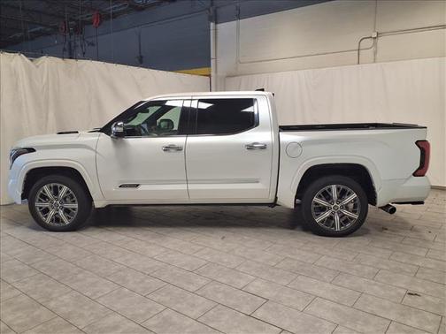 2023 Toyota Tundra Hybrid Capstone