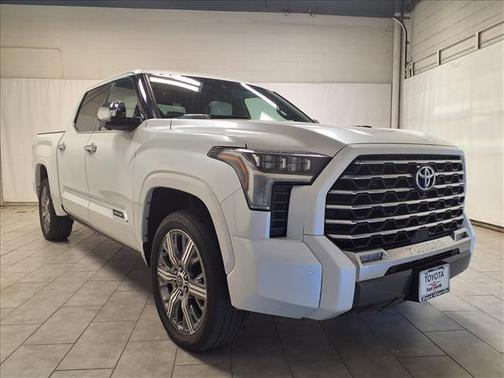 2023 Toyota Tundra Hybrid Capstone