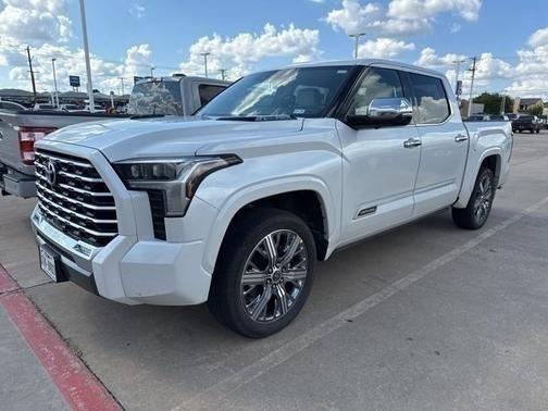 2023 Toyota Tundra Hybrid Capstone