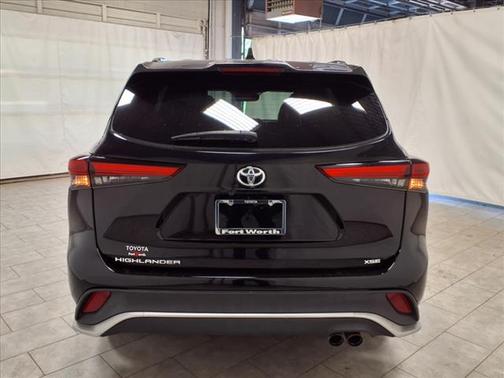 2021 Toyota Highlander XSE