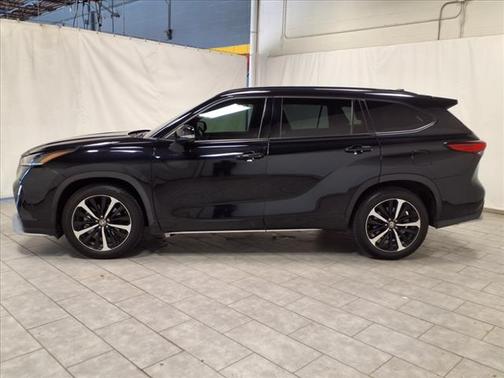 2021 Toyota Highlander XSE