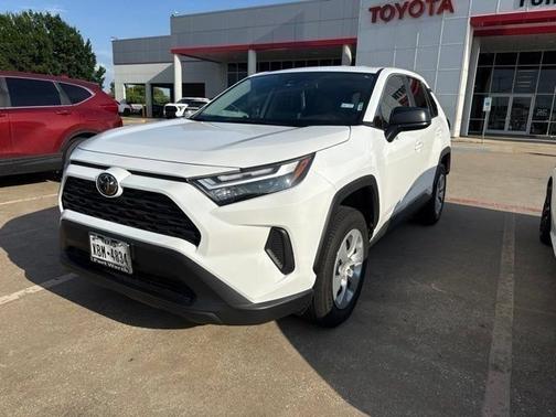 Ice 2025 Toyota RAV4 LE