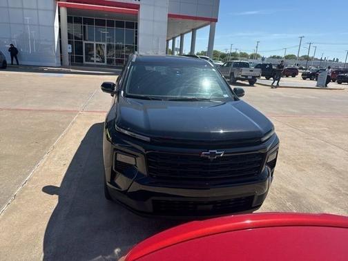 Mosaic Black Metallic 2024 Chevrolet Traverse LT