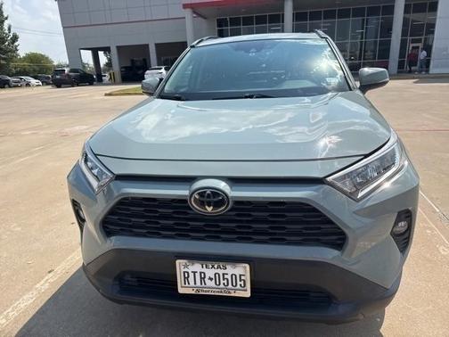 2019 Toyota RAV4 XLE