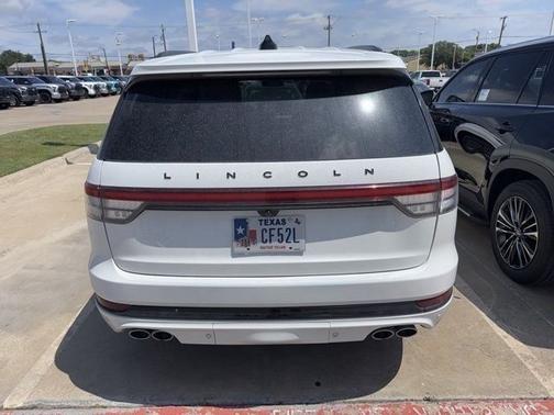 Pristine White Metallic Tri-Coat 2025 Lincoln Aviator Black Label AWD