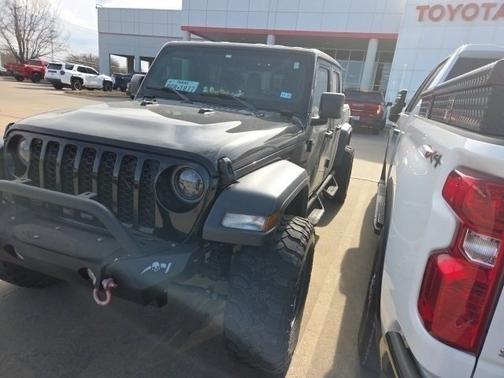 2021 Jeep Gladiator Sport