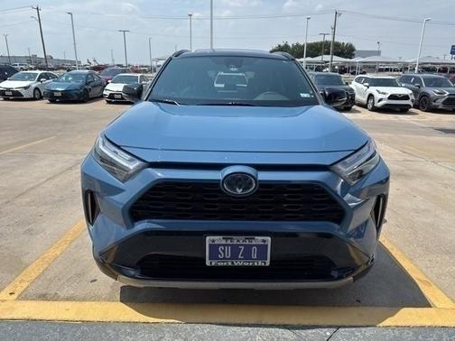 2022 Toyota RAV4 Hybrid SE
