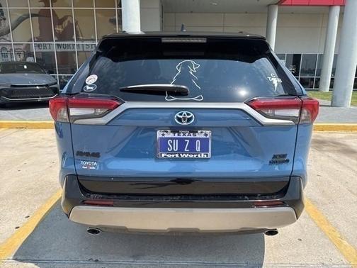 2022 Toyota RAV4 Hybrid SE
