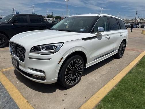 Pristine White Metallic Tri-Coat 2022 Lincoln Aviator Black Label AWD