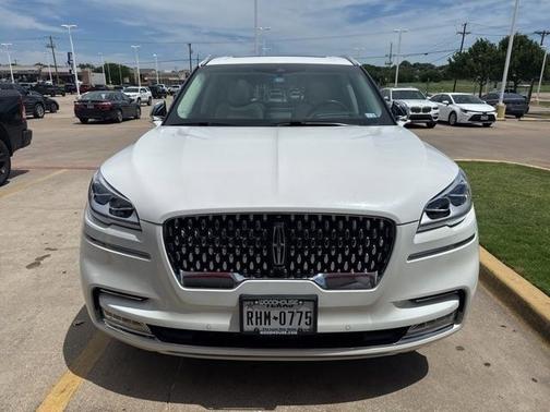 Pristine White Metallic Tri-Coat 2022 Lincoln Aviator Black Label AWD