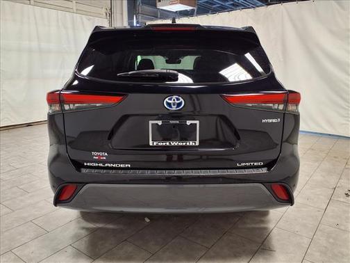 2022 Toyota Highlander Hybrid Limited