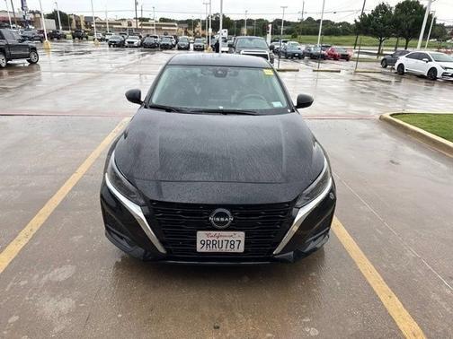 Super Black 2025 Nissan Altima 2.5 SV