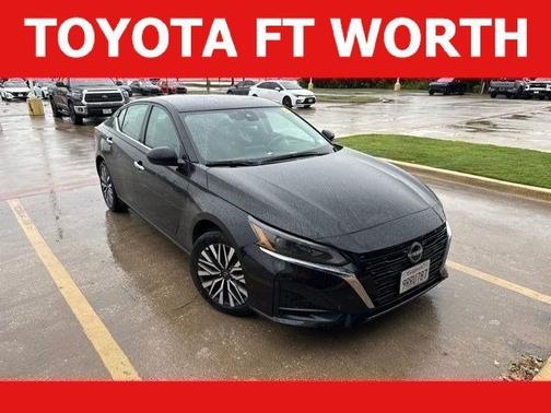 Super Black 2025 Nissan Altima 2.5 SV