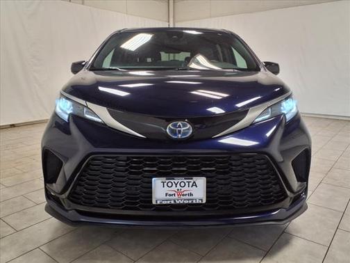 2022 Toyota Sienna XSE 7 Passenger