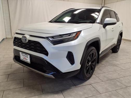 2024 Toyota RAV4 Hybrid SE