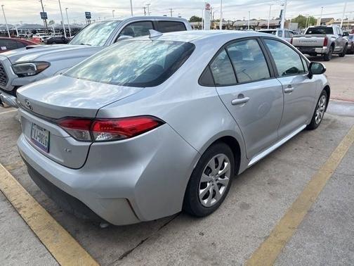 Classic Silver Metallic 2024 Toyota Corolla LE