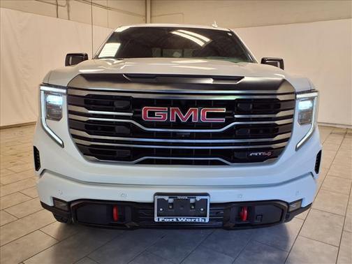 Summit White 2024 GMC Sierra 1500 AT4
