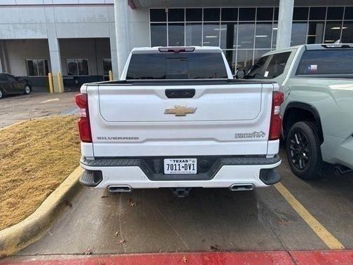 Iridescent Pearl Tricoat 2023 Chevrolet Silverado 1500 High Country