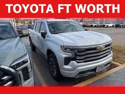 Iridescent Pearl Tricoat 2023 Chevrolet Silverado 1500 High Country