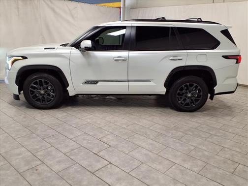 Pearl 2025 Toyota Sequoia SR5