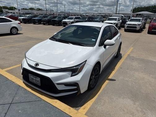 Ice 2025 Toyota Corolla SE