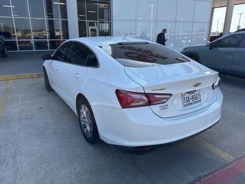 2022 Chevrolet Malibu FWD LT