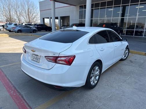 2022 Chevrolet Malibu FWD LT
