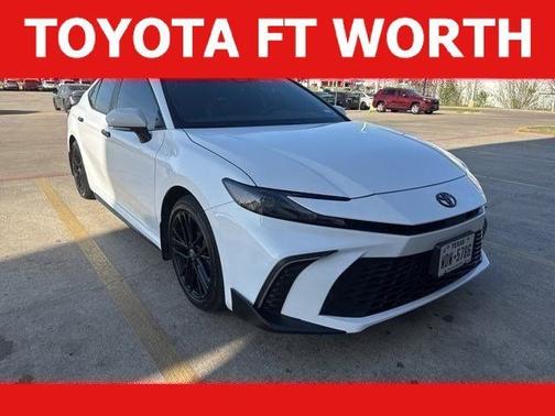 Ice Cap 2025 Toyota Camry SE