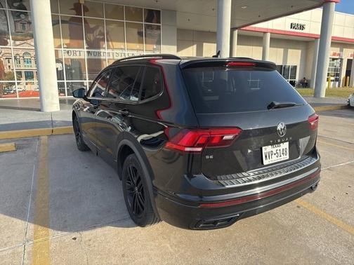 2022 Volkswagen Tiguan 2.0T SE R-Line Black