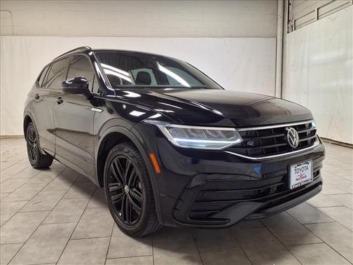 2022 Volkswagen Tiguan 2.0T SE R-Line Black