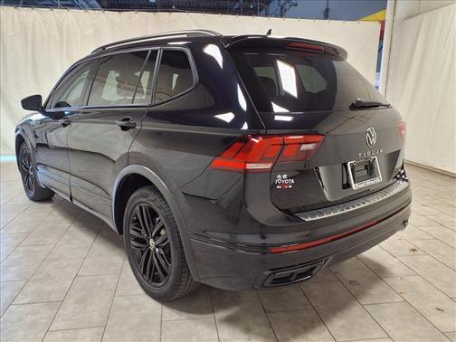 2022 Volkswagen Tiguan 2.0T SE R-Line Black