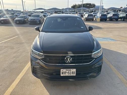 2022 Volkswagen Tiguan 2.0T SE R-Line Black