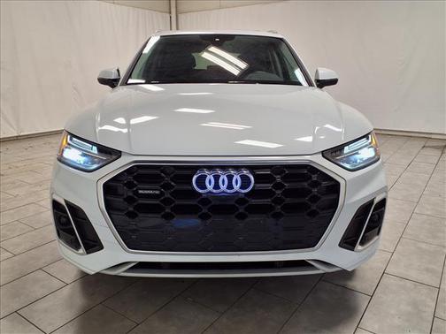 2023 Audi Q5 45 S line Premium Plus