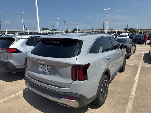 2025 Kia Sorento S