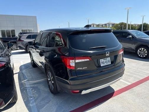 Crystal Black Pearl 2021 Honda Pilot 2WD EX-L